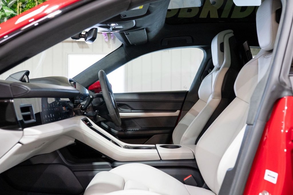 Used Porsche Taycan 2024 for sale - 75877139: Photo 14