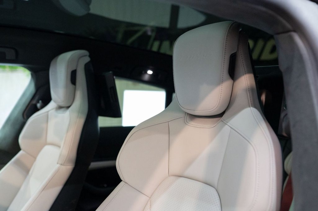 Used Porsche Taycan 2024 for sale - 75877139: Photo 16