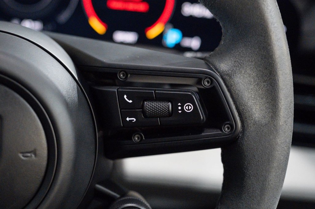 Used Porsche Taycan 2024 for sale - 75877139: Photo 30