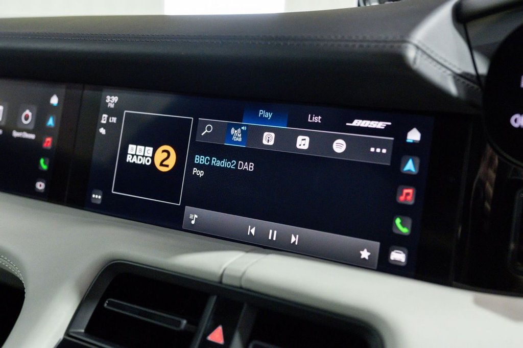 Used Porsche Taycan 2024 for sale - 75877139: Photo 38