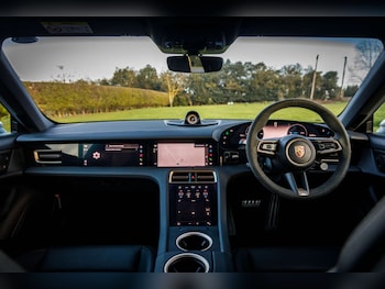 Used Porsche Taycan 2023 for sale - 78045060: Photo