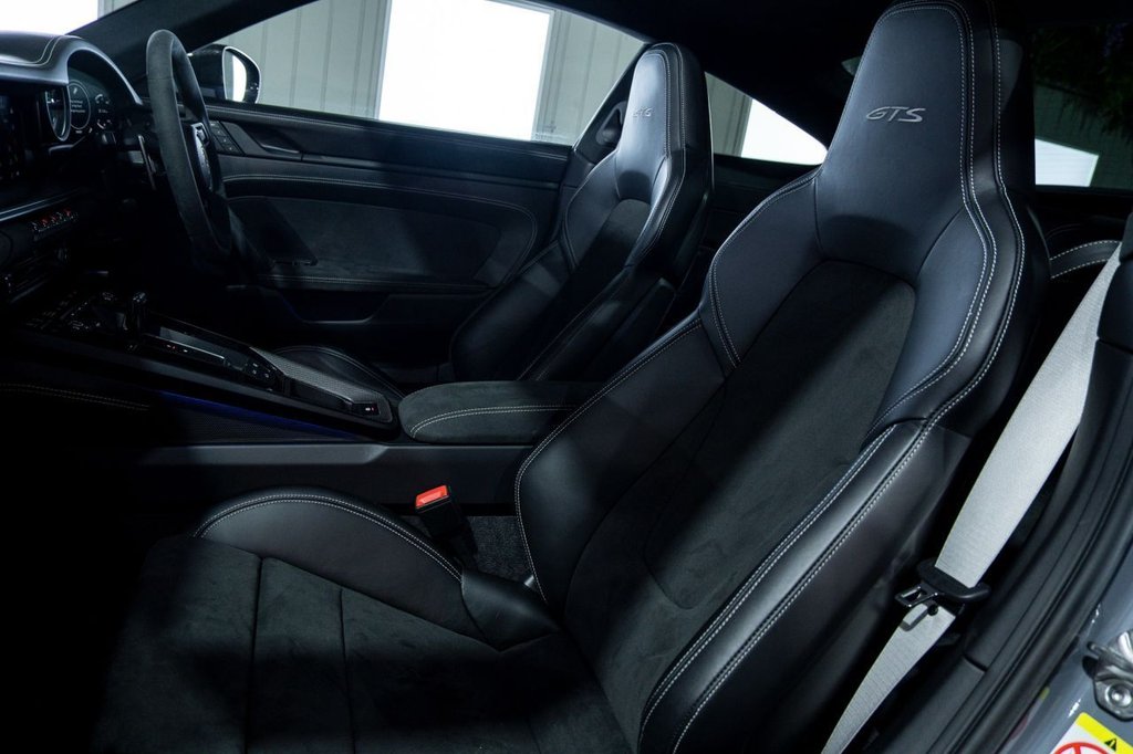 Used Porsche 911 2023 for sale - 76910345: Photo 25