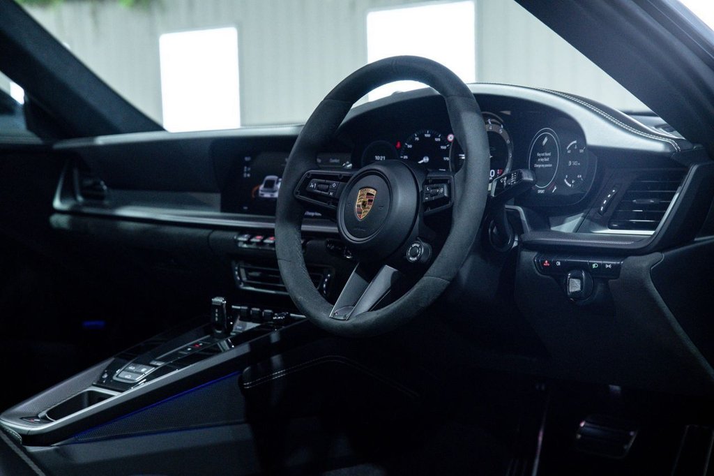 Used Porsche 911 2023 for sale - 76910345: Photo 34