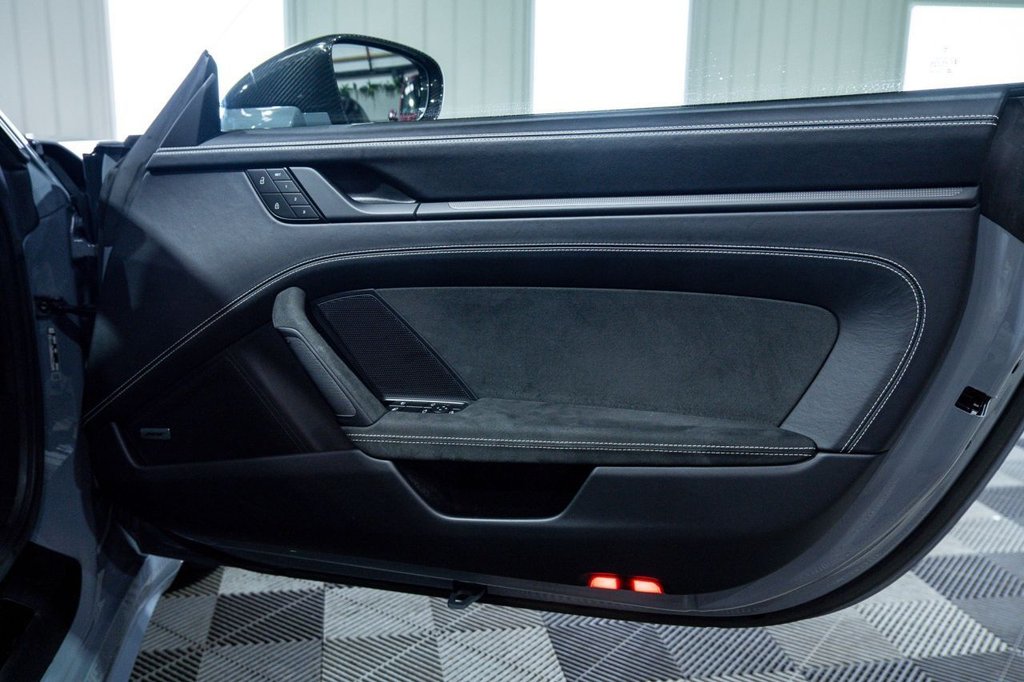 Used Porsche 911 2023 for sale - 76910345: Photo 35