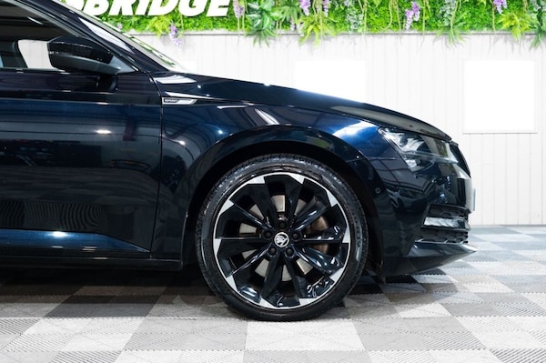 Used Skoda Superb 2021 for sale - 76111895: Photo 7