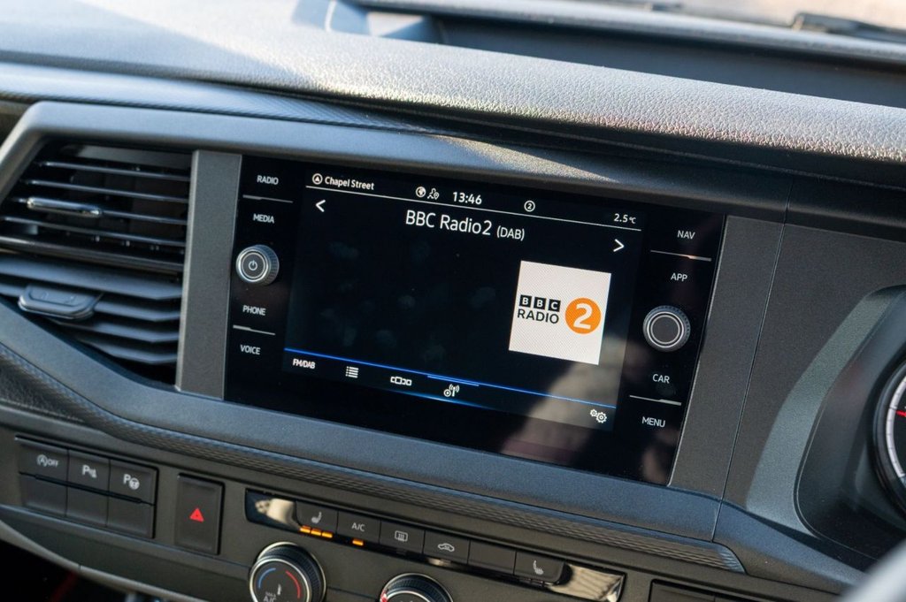 Used Volkswagen Transporter 2024 for sale - 77110768: Photo 33