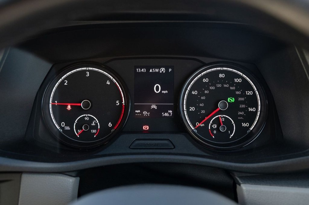 Used Volkswagen Transporter 2024 for sale - 77110768: Photo 40