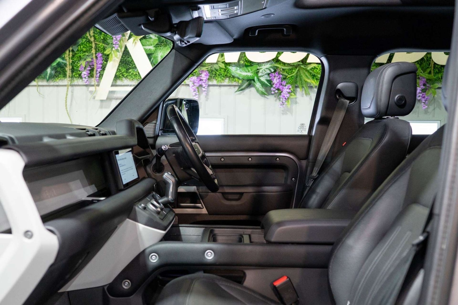 Used Land Rover Defender 2021 for sale - 77460291: Photo 35