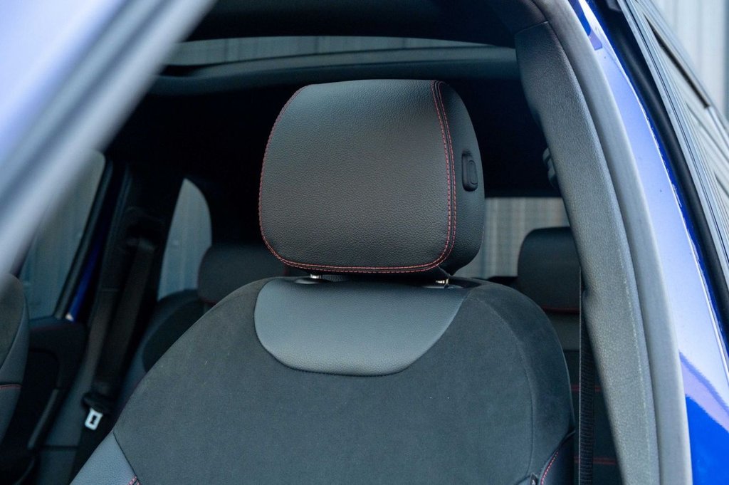 Used Mercedes-Benz GLB 2023 for sale - 77227280: Photo 9