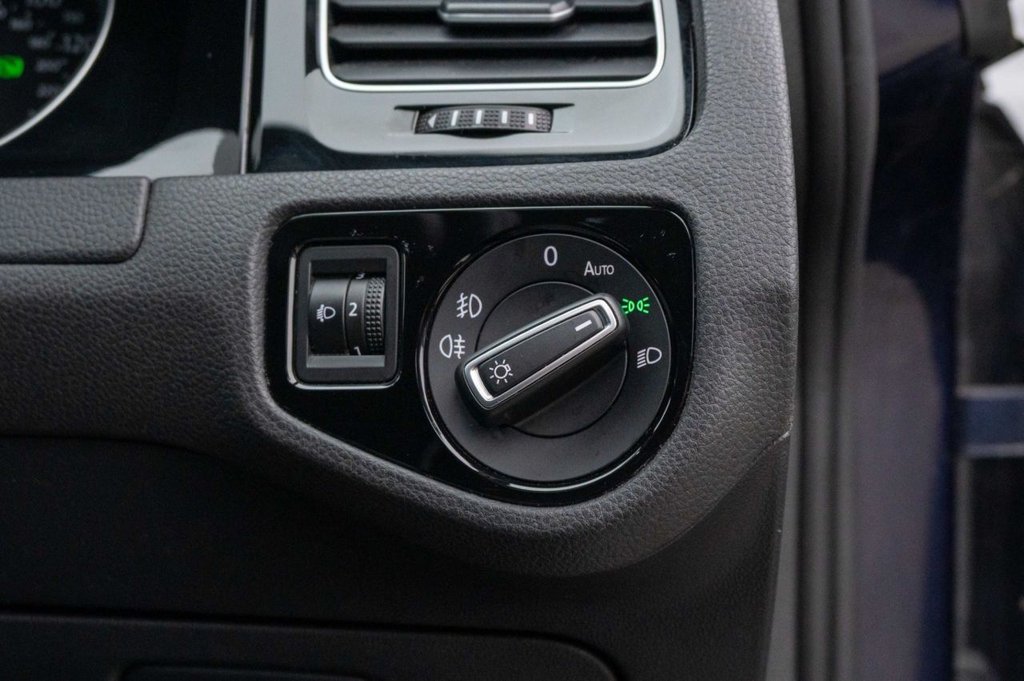 Used Volkswagen Golf 2016 for sale - 77059603: Photo 38