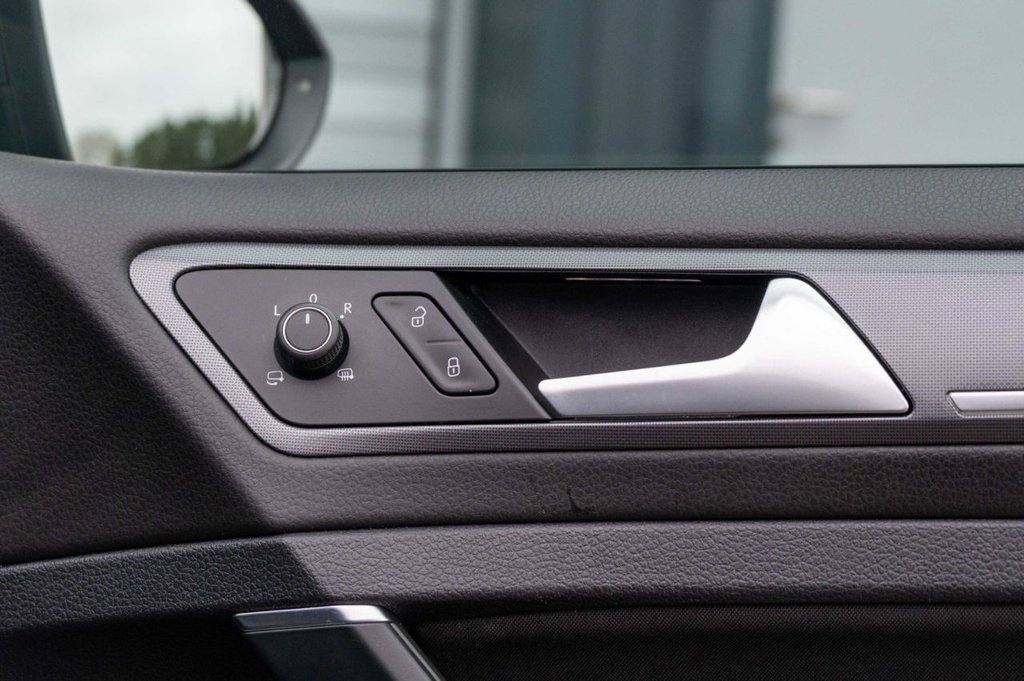 Used Volkswagen Golf 2016 for sale - 77059603: Photo 44