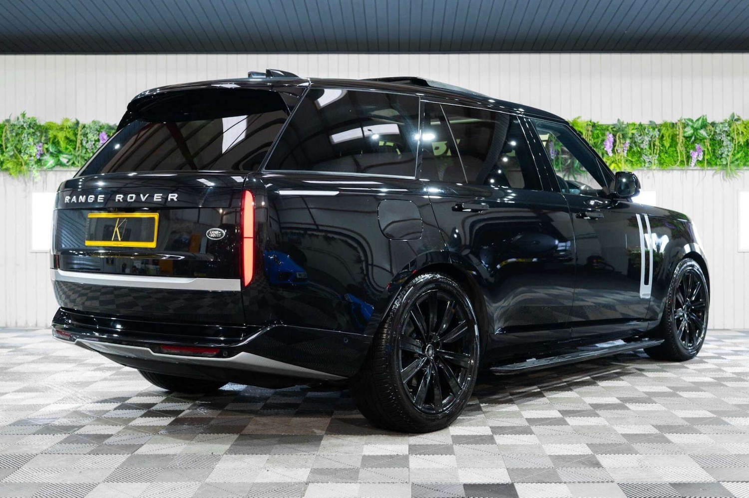 Used Land Rover Range Rover 2023 for sale - 77460275: Photo 3