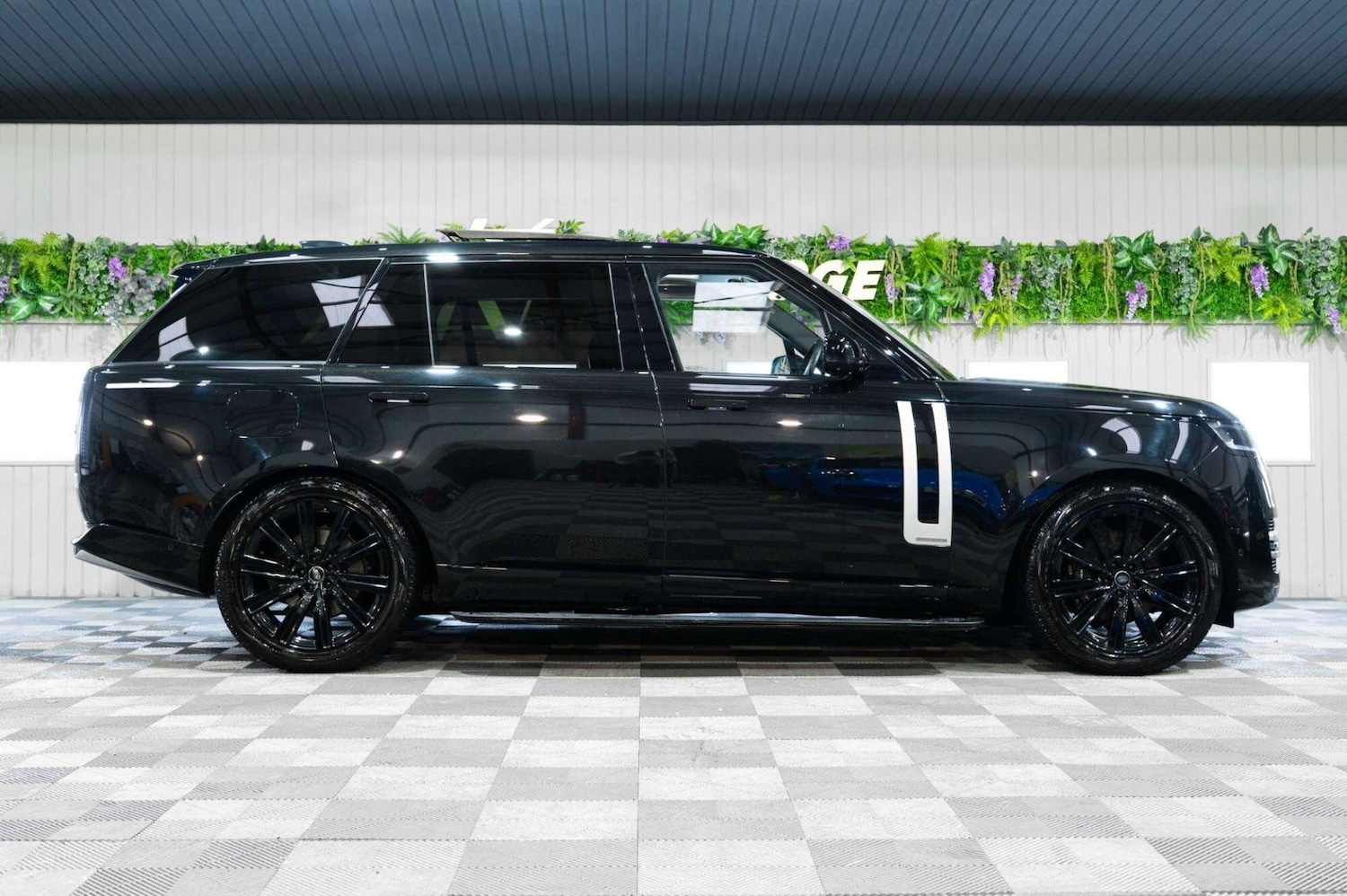 Used Land Rover Range Rover 2023 for sale - 77460275: Photo 5