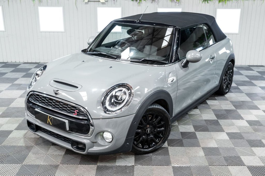 Used MINI Convertible 2019 for sale - 77355930: Photo 23