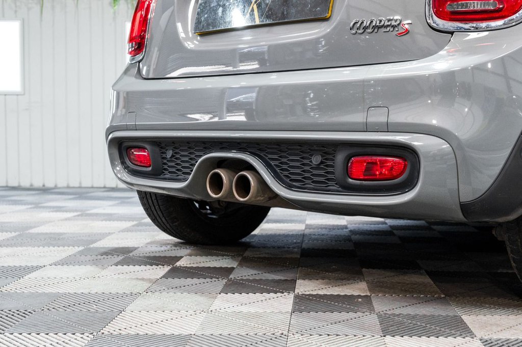 Used MINI Convertible 2019 for sale - 77355930: Photo 37