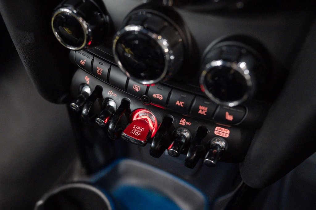 Used MINI Convertible 2019 for sale - 77355930: Photo 47