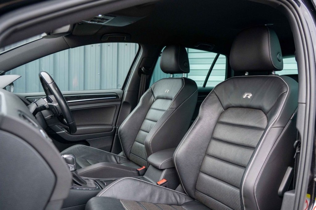 Used Volkswagen Golf 2019 for sale - 76820693: Photo 2