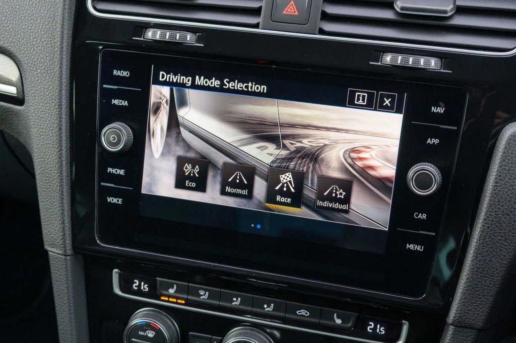 Used Volkswagen Golf 2019 for sale - 76820693: Photo 24