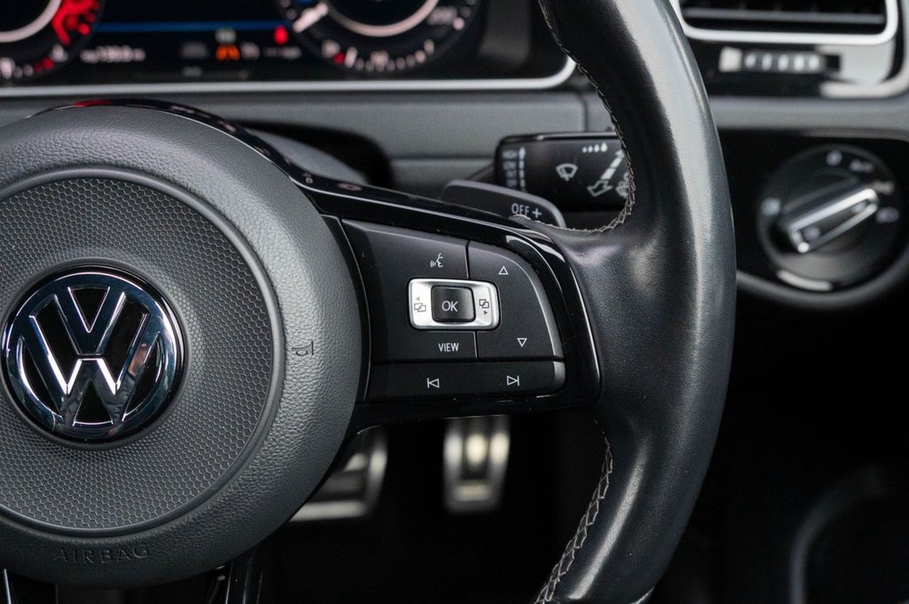 Used Volkswagen Golf 2019 for sale - 76820693: Photo 45