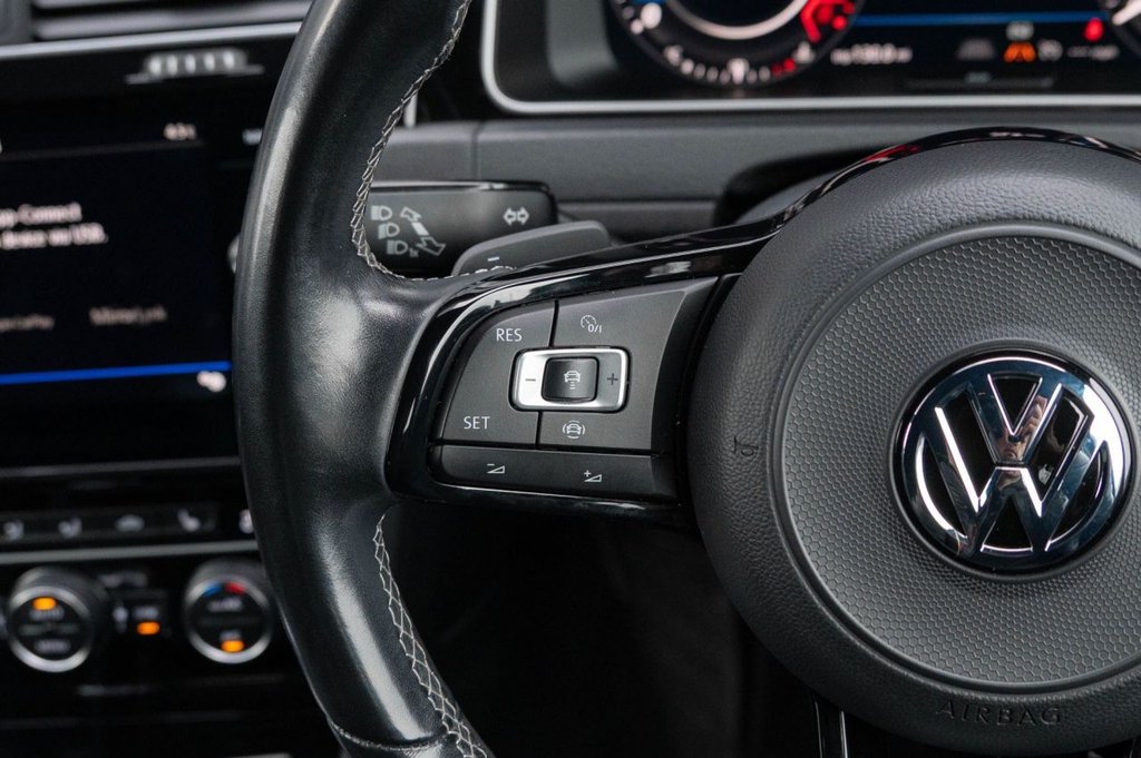 Used Volkswagen Golf 2019 for sale - 76820693: Photo 47