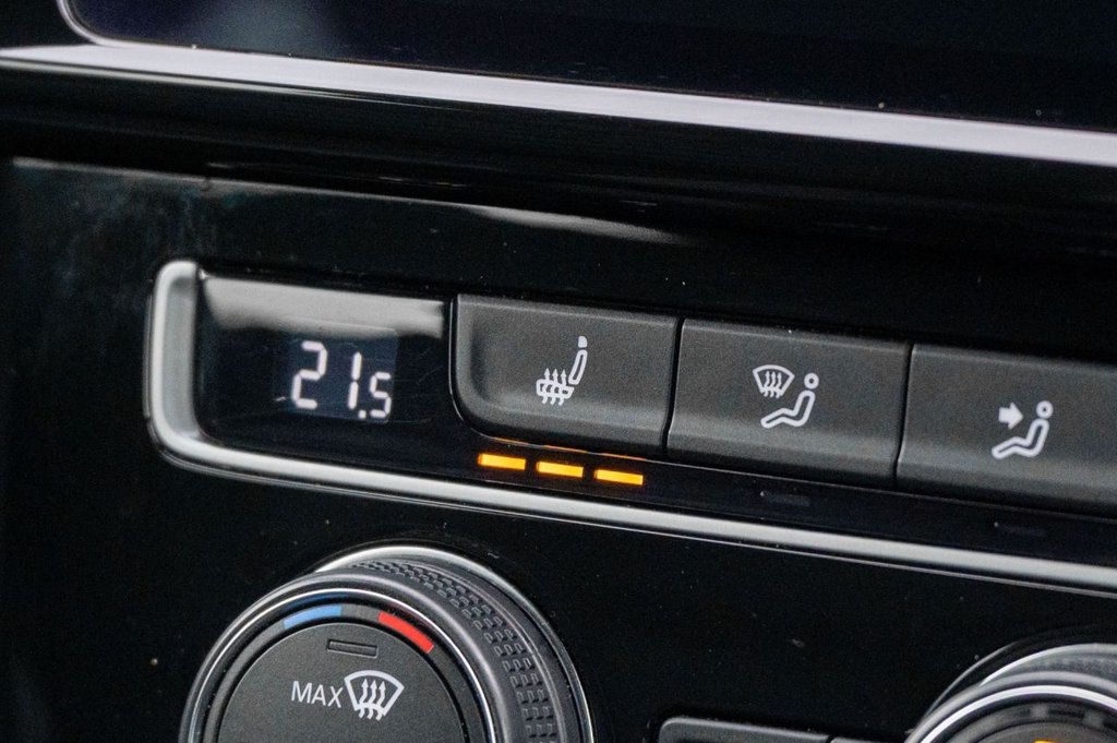 Used Volkswagen Golf 2019 for sale - 76820693: Photo 50