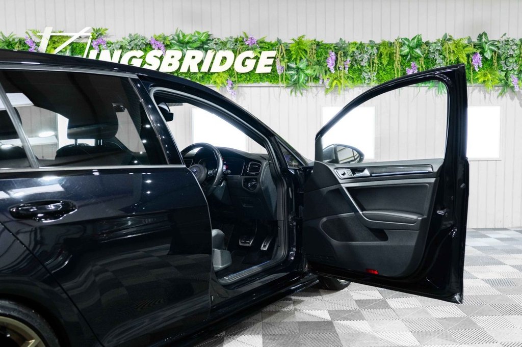 Used Volkswagen Golf 2019 for sale - 76820693: Photo 9