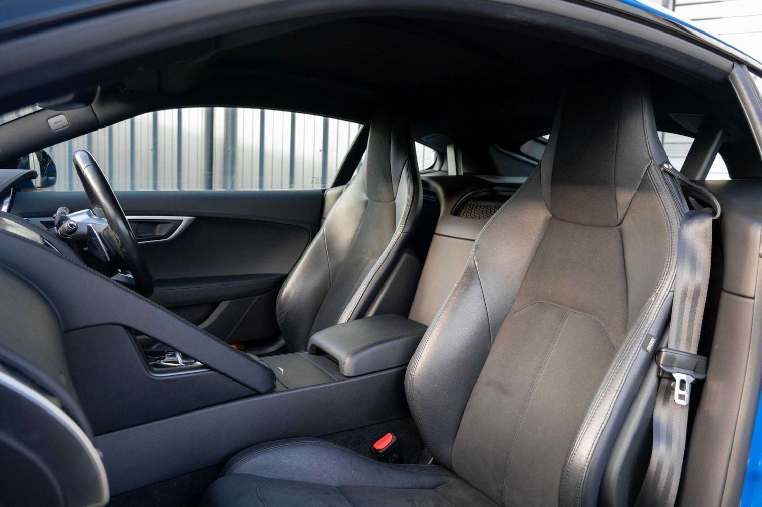 Used Jaguar F-Type 2017 for sale - 77460284: Photo 2