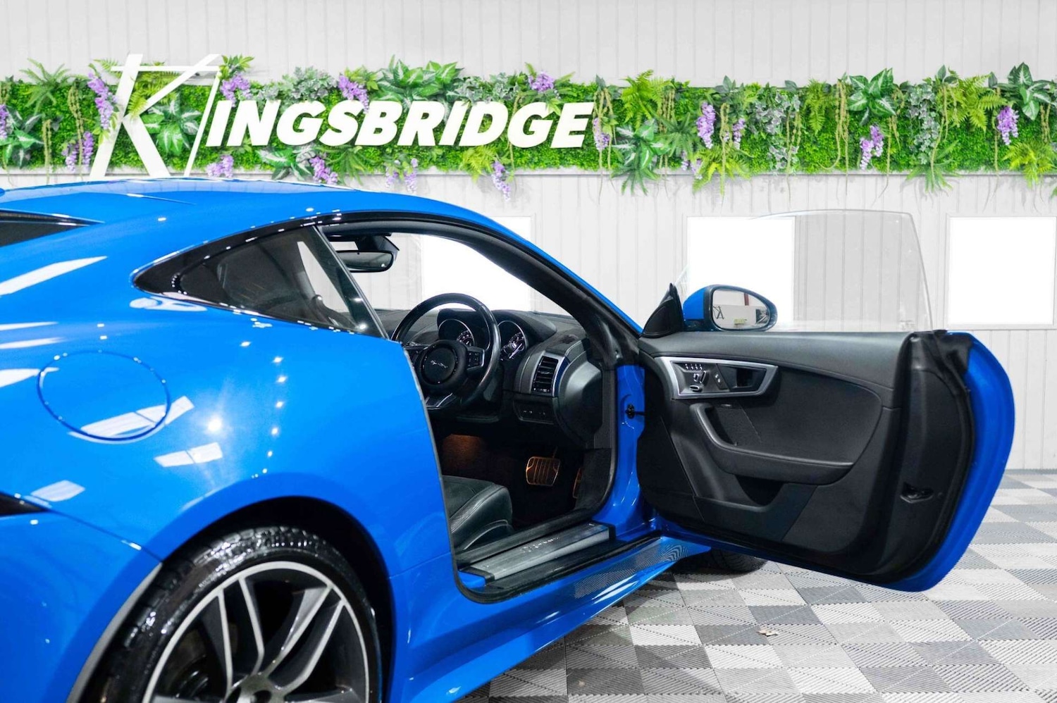 Used Jaguar F-Type 2017 for sale - 77460284: Photo 7