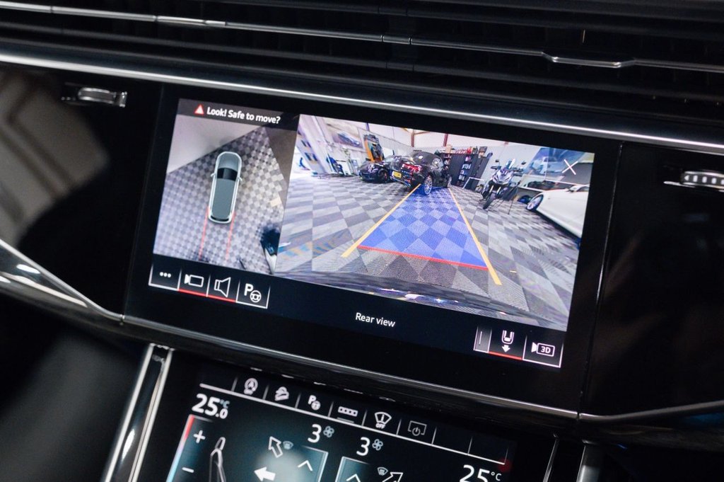 Used Audi Q7 2021 for sale - 75901949: Photo 49