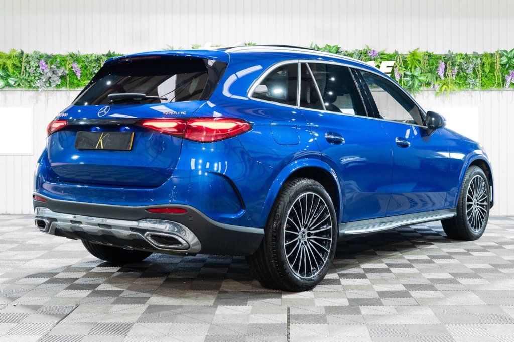 Used Mercedes-Benz GLC 2023 for sale - 76333946: Photo 4