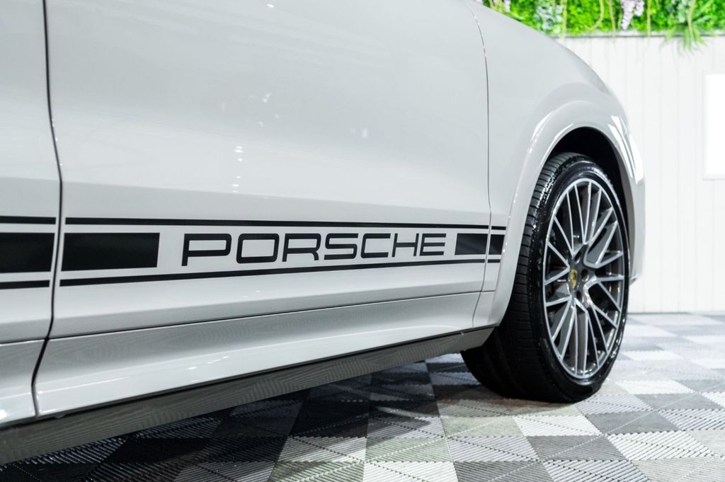 Used Porsche Cayenne 2023 for sale - 75998752: Photo 34