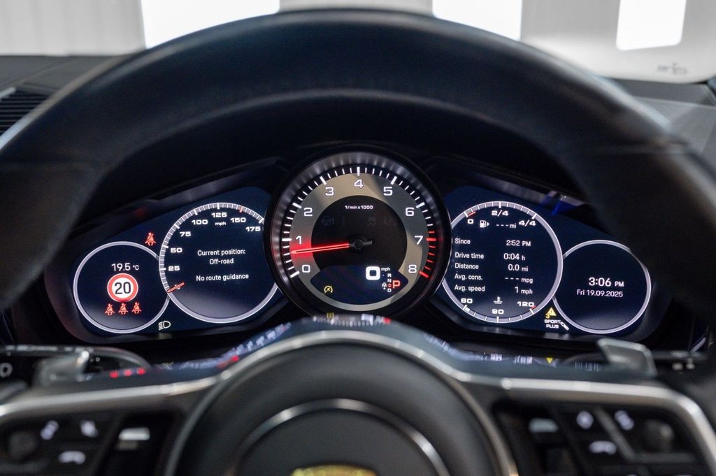 Used Porsche Cayenne 2023 for sale - 75998752: Photo 38