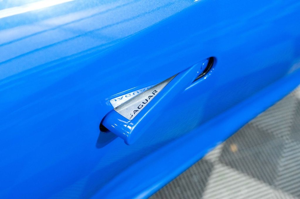 Used Jaguar F-Type 2017 for sale - 76703796: Photo 20