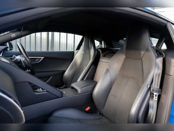 Used Jaguar F-Type 2017 for sale - 76703796: Photo