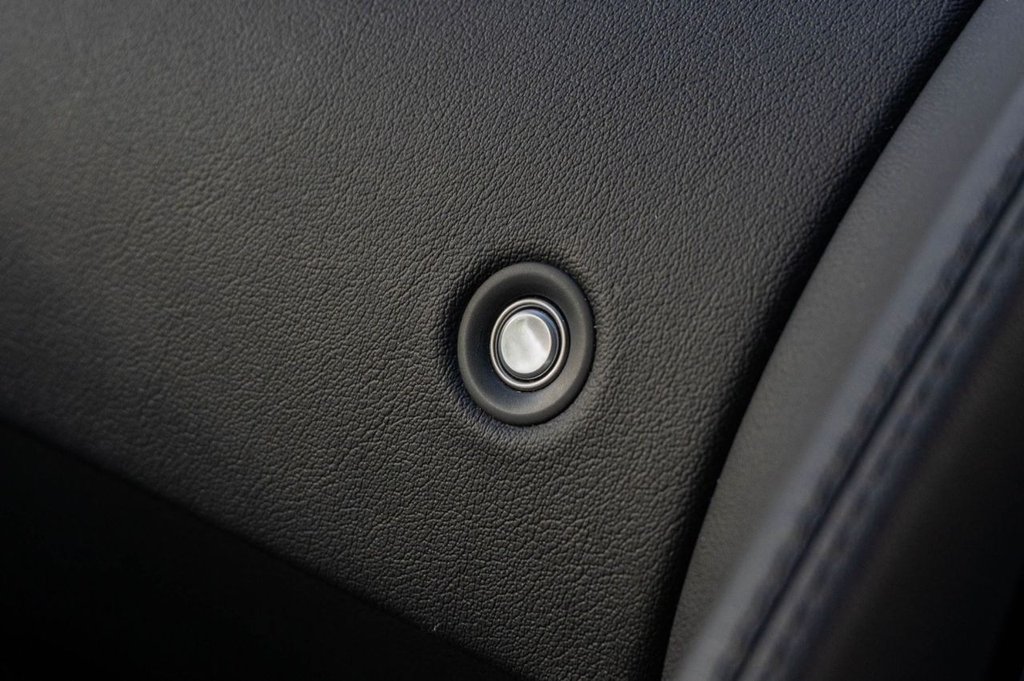 Used Jaguar F-Type 2017 for sale - 76703796: Photo 45