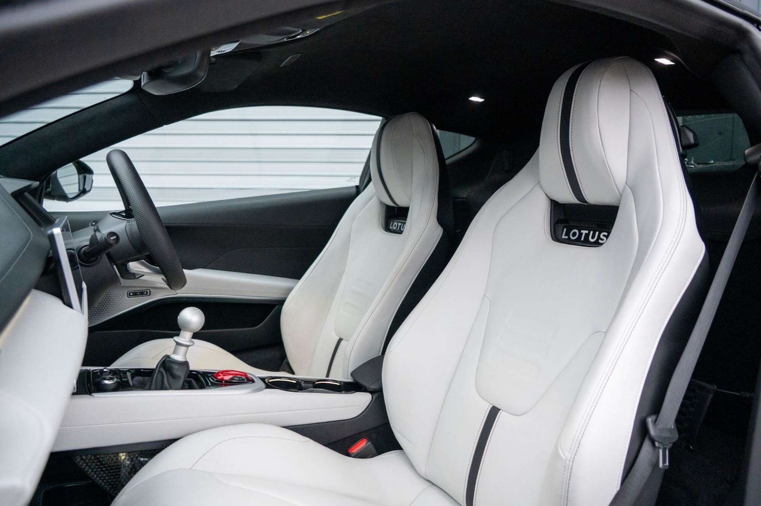 Used Lotus Emira 2023 for sale - 77460257: Photo 2