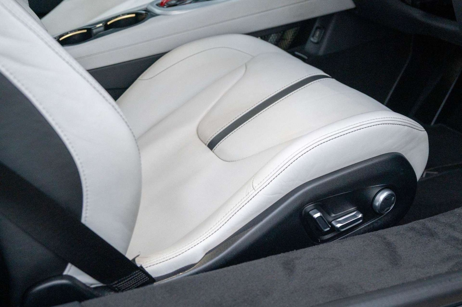 Used Lotus Emira 2023 for sale - 77460257: Photo 29