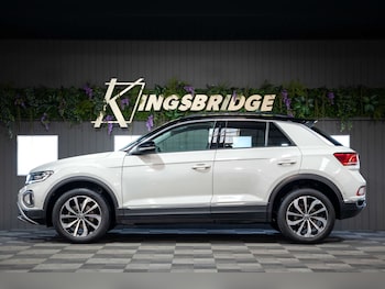 Used Volkswagen T-Roc 2023 for sale - 78201062: Photo