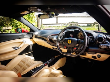 Used Ferrari F8 Tributo 2021 for sale - 78578600: Photo