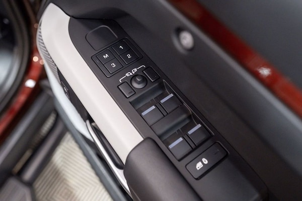 Used Land Rover Defender 130 2022 for sale - 75527556: Photo 17