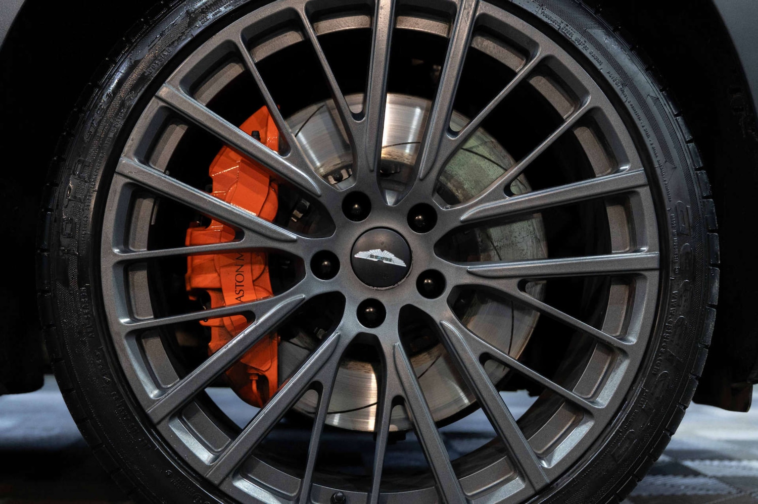 Used Aston Martin DBX 2022 for sale - 77494140: Photo 11