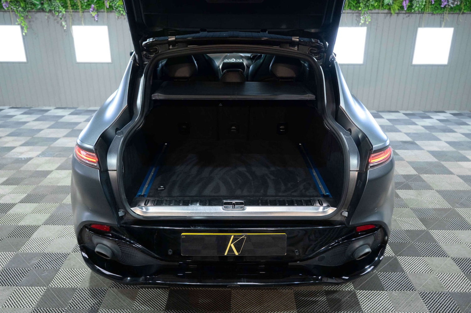 Used Aston Martin DBX 2022 for sale - 77494140: Photo 22