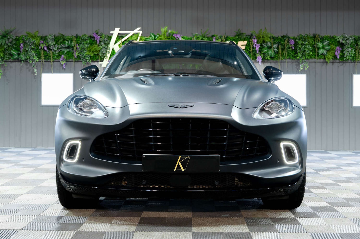 Used Aston Martin DBX 2022 for sale - 77494140: Photo 3