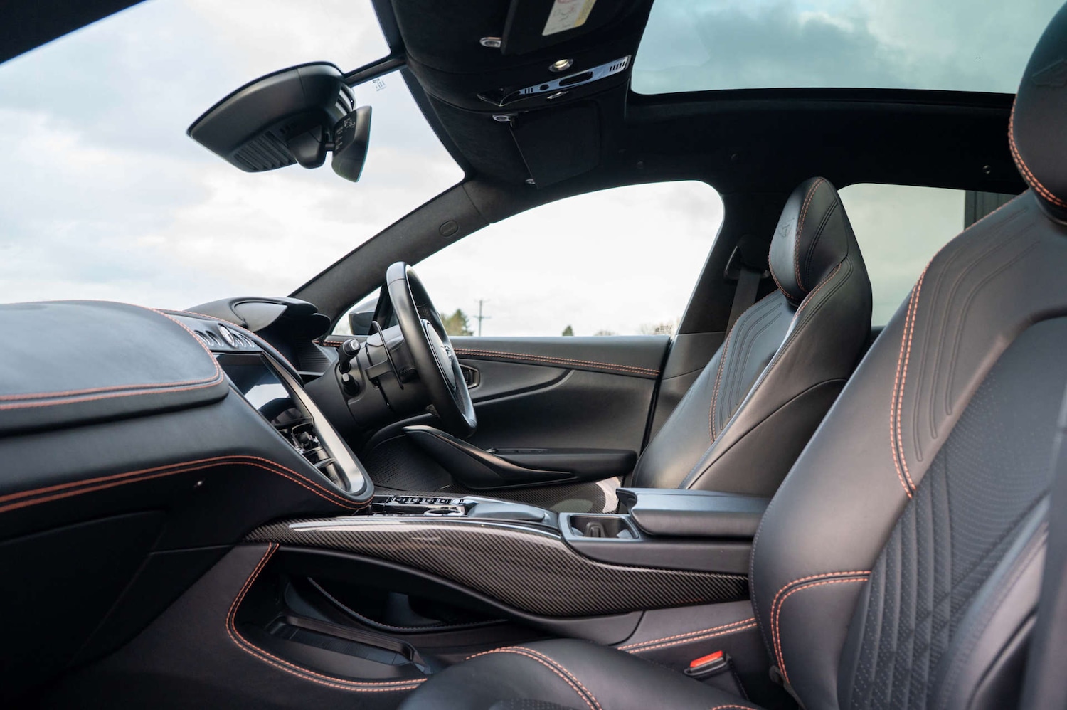 Used Aston Martin DBX 2022 for sale - 77494140: Photo 30