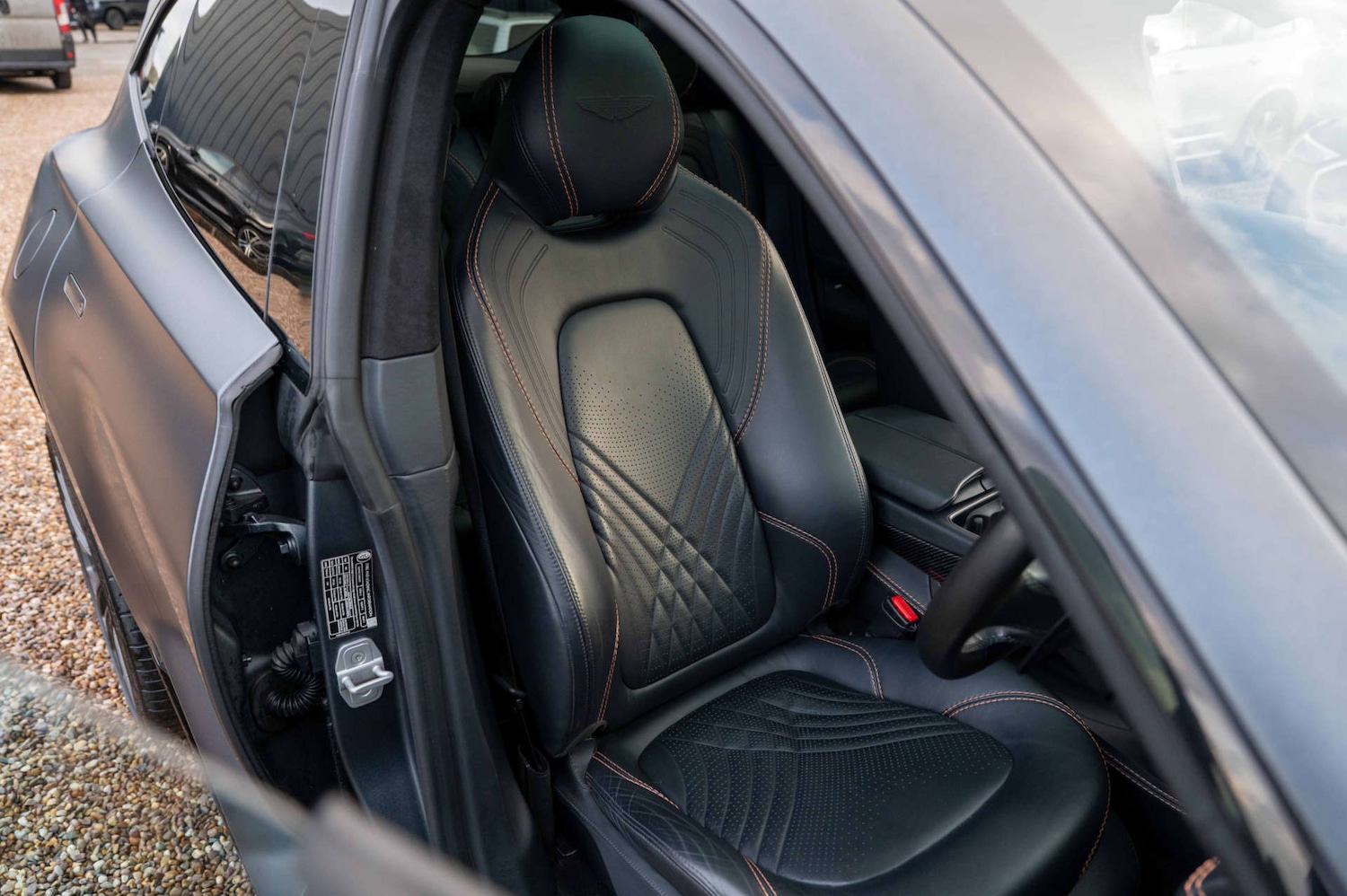 Used Aston Martin DBX 2022 for sale - 77494140: Photo 32