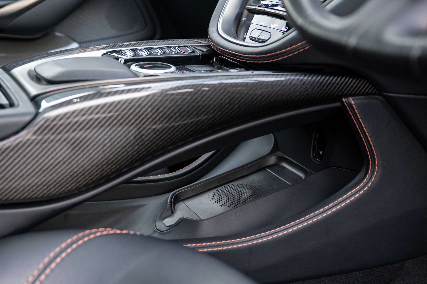 Used Aston Martin DBX 2022 for sale - 77494140: Photo 36