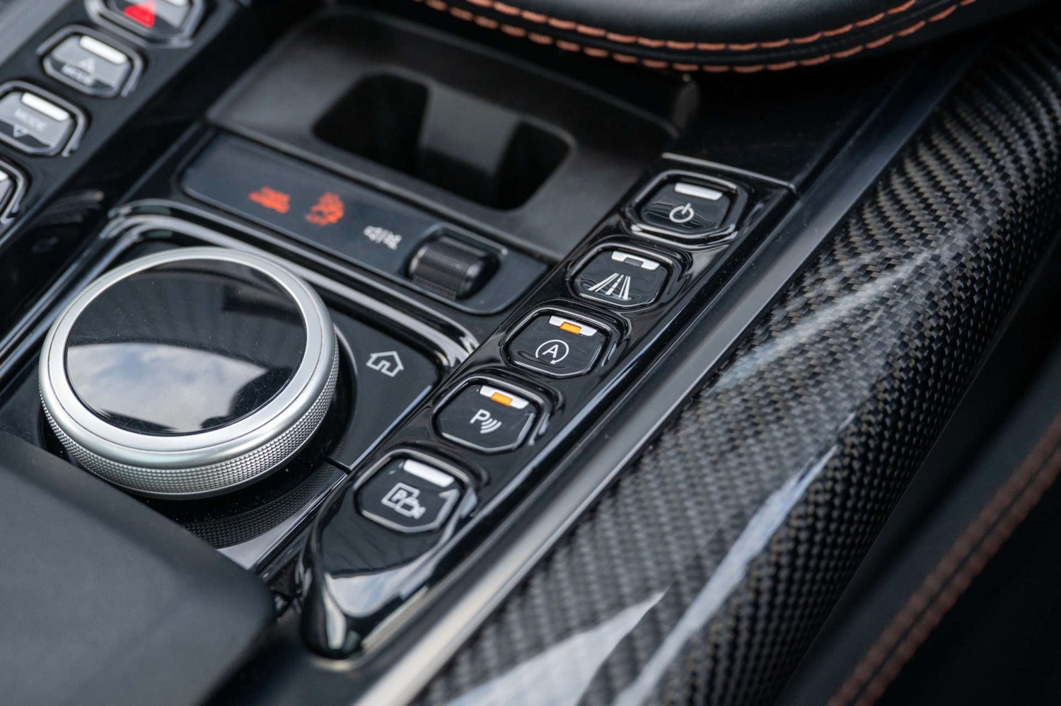 Used Aston Martin DBX 2022 for sale - 77494140: Photo 39