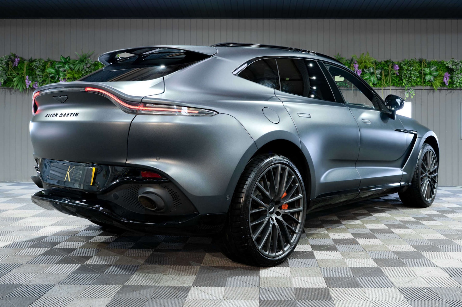 Used Aston Martin DBX 2022 for sale - 77494140: Photo 5