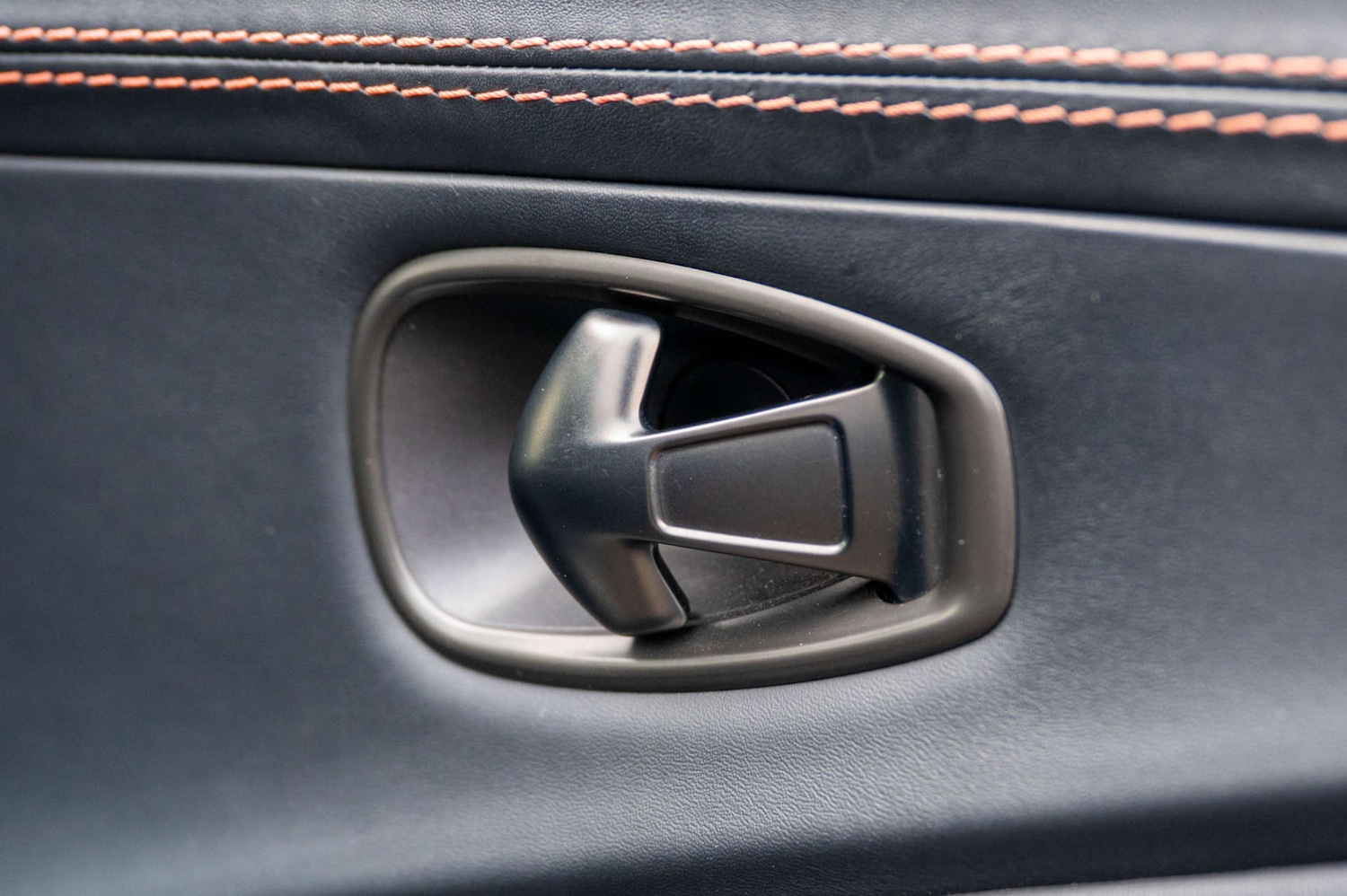 Used Aston Martin DBX 2022 for sale - 77494140: Photo 56