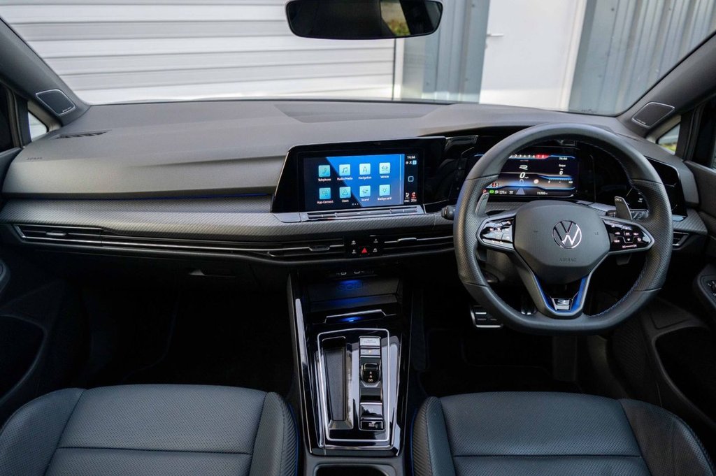 Used Volkswagen Golf 2023 for sale - 76655042: Photo 12